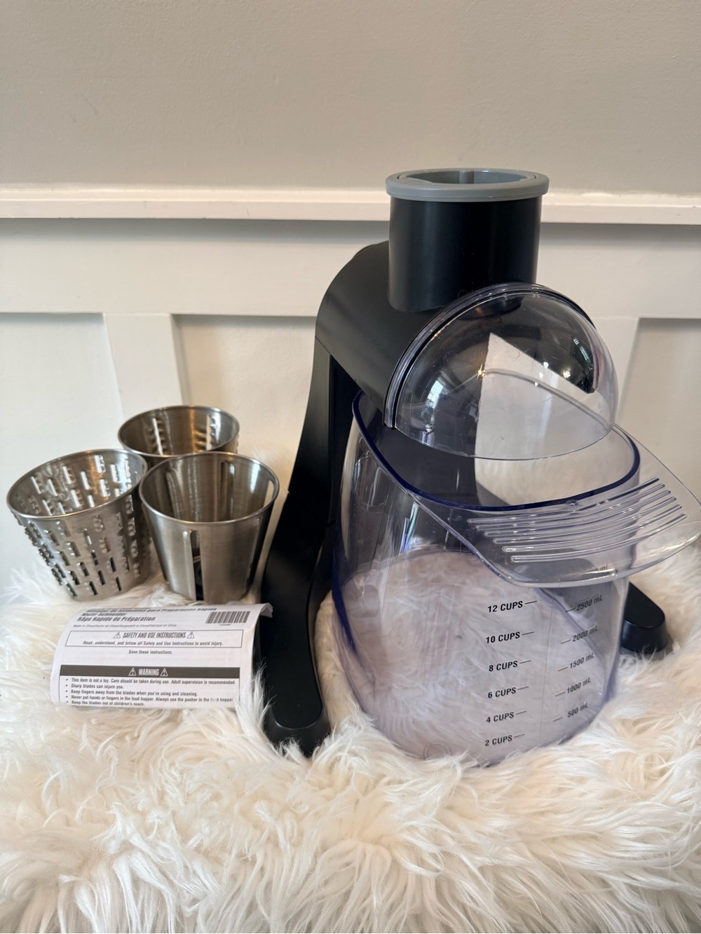 • The Pampered Chef Quick Prep Grater & Slicer